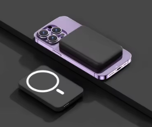Snap Charge Magnetic Power Bank - Wireless and Fast Charging